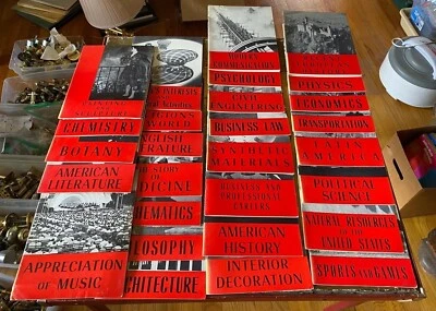 Lot of 28 Vintage Home Reading Guides-Encyclopedia Britannica - Image 1 of 4