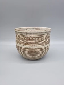Un cuenco/plantador profundo de cerámica de estudio vintage, inciso 'MH 1987'. - Imagen 1 de 11