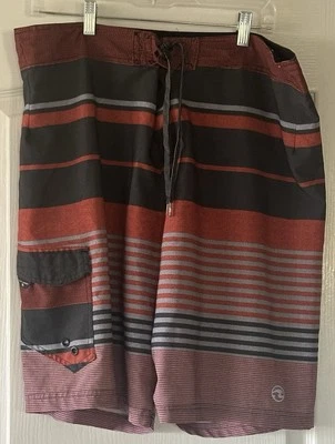 Bañador corto Ocean Current rojo/negro talla 38 cintura tabla. Foto 1 de 4