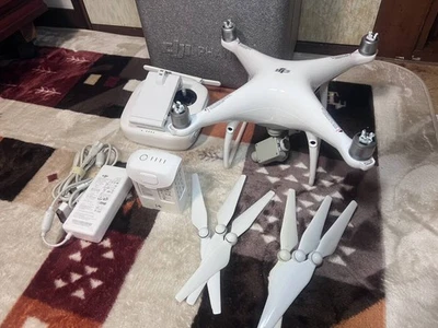 DJI phantom 4 pro Drone White W/case - Image 1 of 4