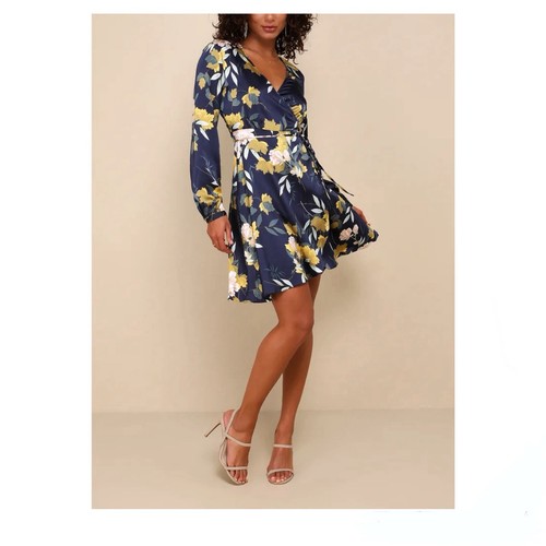 VETEMENTS Abito donna Lulus avvolgente Love is Life blu navy stampa floreale raso floreale tg M