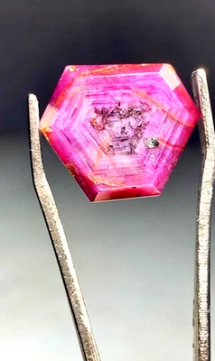 10 Carats Natural Rare Ruby Trapiche Faceted Gemstone from Afghanistan - Image 1 of 4