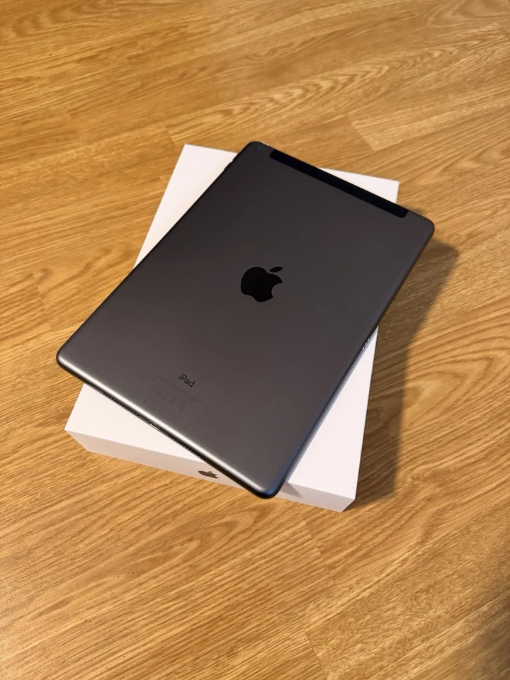 iPad 9th Generation 64GB Wi-Fi Cellular Space Gray (2021) - Bild 1 von 4