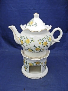 VINTAGE TEA POT W WARMING BASE - NO MAKERS MARK - YELLOW ROSES - BEAUTIFUL! - Picture 1 of 12