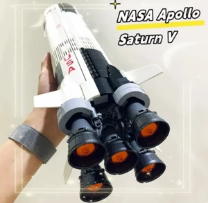 Apollo Saturn V Space Rocket Building Blocks Kit 100cm Tall - Picture 1 of 4
