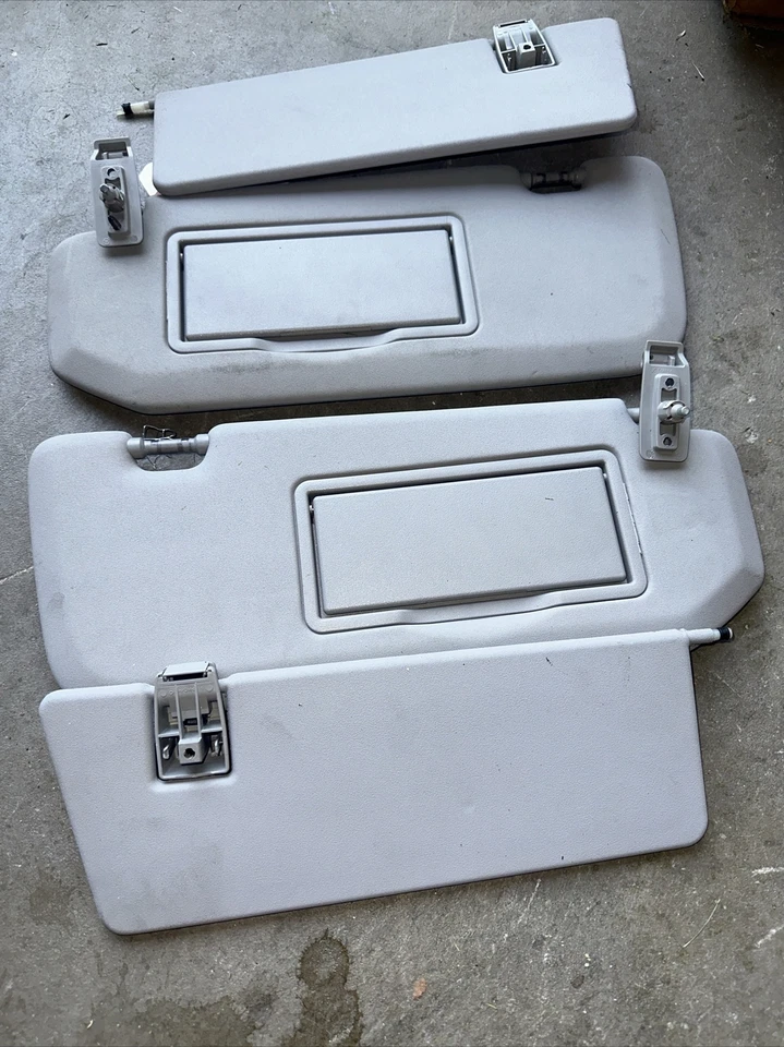 06-12 Mercedes Benz R350 R320 R500 Sun Visor Set Left & Right OEM - Image 1 of 2