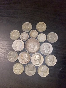 90% Junk Silver USD Coin Lot - Half Dollar, 4 Quarters, 3 Dimes, 9 War Nickels - Picture 1 of 4
