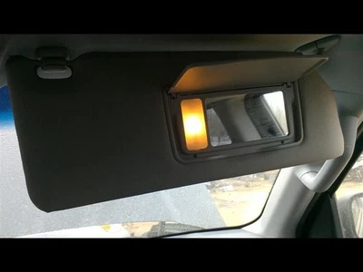 Passenger Right Sun Visor Illuminated Fits 07-14 RIDGELINE 8465535 - Image 1 of 4