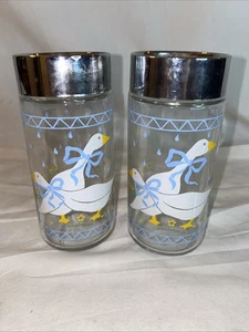 Vintage Anchor Hocking 1980’s Farm Country Goose Glass Salt and Pepper Shakers - Picture 1 of 4