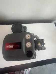 Fisher DVC6010 Valve Positioner with IP with 67CFR-600 Pressure Regulator - Picture 1 of 7