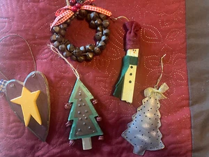 Lot of 5 Rustic Country Style Ornaments - Wooden , Metal , Resin ,And More - Picture 1 of 6