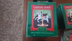1989 Hallmark Andenken Karussell Pferde - Stechpalme Ornament Neu im Karton NEU in Box  - Bild 1 von 1
