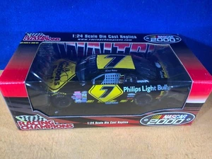 J9-66 MICHAEL WALTRIP #7 NATIONS RENT - AUTOGRAPHED - 2000 CHEVY MONTE CARLO - Picture 1 of 7