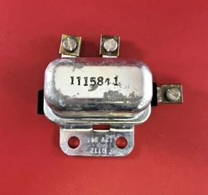 RELÉ ELECTROMAGNÉTICO TEREX 115841 A PRUEBA DE POLVO 12VDC - Imagen 1 de 6