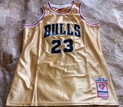 Camiseta Michael Jordan XL Chicago Bulls NBA Baloncesto Oro Nueva #23 Foto 1 de 2