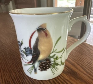 Tazza Lenox saluti invernali ~ cera di cedro e occhi scuri Junco ~ Catherine McClung - Foto 1 di 4