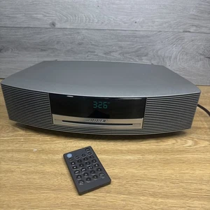 Bose Wave Music System CD AM/FM e Multi-CD Changer Titanium con telecomando - Foto 1 di 11