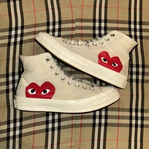 Converse CDG Comme Des Garcons Play Chuck Taylor All Star 70 High Beige Herren 7 - Bild 1 von 15