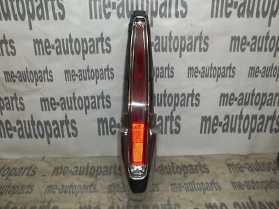 89-93 FLEETWOOD DEVILLE OEM LÁMPARA DE LUZ TRASERA DERECHA CON EXTENSIÓN DE PARACHOQUES DE CARCASA Foto 1 de 4