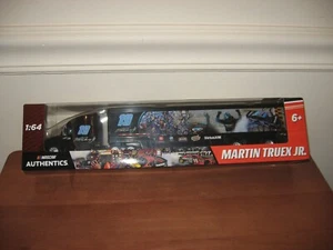2024 Martin Truex Jr. #19 Sirius XM Hauler 1:64 Lionel Wave 6 - Picture 1 of 4