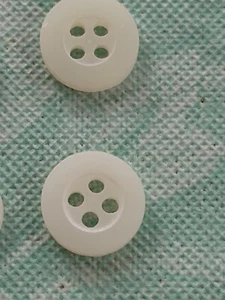 1BX22 9 WEISSE 7/16 ZOLL 4-LOCH BLUSE HEMDKNÖPFE - Bild 1 von 4