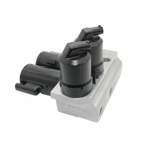 Hydraulic Suspension Valve Block 2203201258 Fit For Mercedes R230 SL500 SL55 - Picture 1 of 4