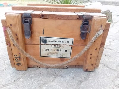 Caisse à munition militaire vintage - Photo 1/4