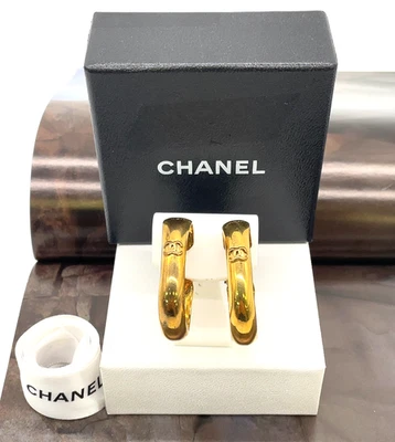 Auténticos pendientes Chanel Coco Mark vintage de aro de oro 2_9 con caja SK060039 Foto 1 de 4