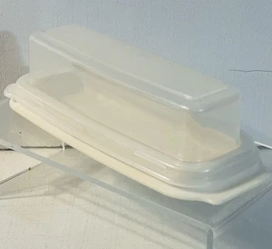 Vtg RUBBERMAID Butter Dish #0477 with Sheer Cover #0478 and White colored Base - Picture 1 of 4
