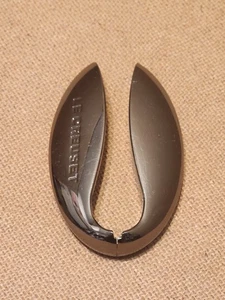 Le Creuset Folienschneider Legierungsmetall mit Nickel-Finish + Gratis - Versand - Bild 1 von 6