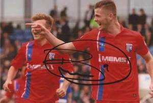 GILLINGHAM: RORY DONNELLY SIGNED 6x4 ACTION PHOTO+COA - Picture 1 of 1