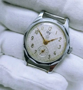 Early 1960s SVET EChZ RAKETA USSR Watch Wrist 16 Jewels Soviet - Picture 1 of 9