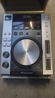 Pioneer CDJ-200 CD & MP3 Player gebraucht inkl. Flightcase und Originalkarton - Bild 1 von 4