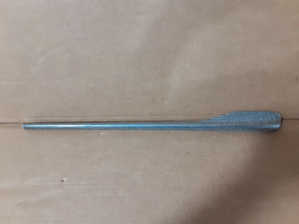 Guardabarros delantero derecho Studebaker 1941 moldura de lujo Foto 1 de 4