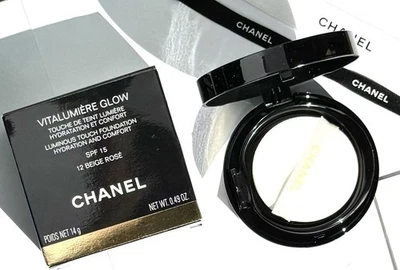 Chanel Vitalumiere Glow Luminous Touch Foundation Makeup 12 Beige Rose 14g - Image 1 of 3