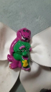 1993 Barney The Dinosaur Collectible Hair Clip So Cute!!- Fast Shipping - Picture 1 of 5