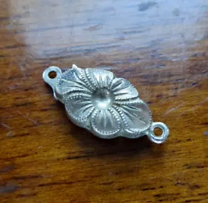 vintage 1 row STERLING SILVER flower push clasp for bead necklace -A428 - Picture 1 of 2
