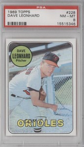 1969 Topps Dave Leonhard #228 PSA 8