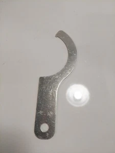 Vintage Oster 940-08A High Output Meat Food Meat Food Grinder 940 Wrench Only - Picture 1 of 2