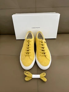 COMMON PROJECTS Achilles low Gr 40 Velour yellow mustard (NP:429,-€) *NEU* - Bild 1 von 12