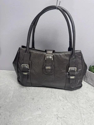 Bolso de Mano Stuart Weitzman Gris Metálico EXCELENTE EXCEPCIONAL Foto 1 de 4