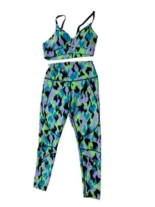 Zumba Wear High Waisted Leggings and Dance All Day Bra Set Camo Flame Multicolor - Picture 1 of 11