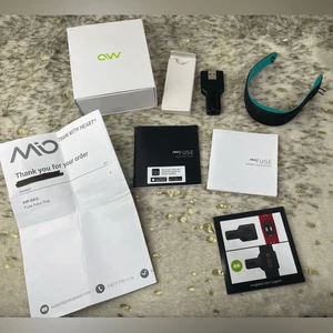 Orologio MIO Fuse Aqua Activity Tracker - Foto 1 di 6