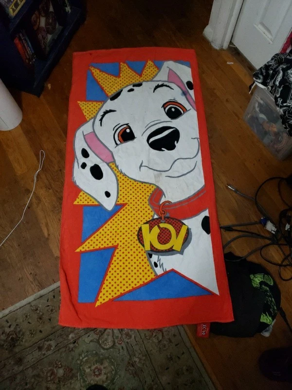 101 Dalmations Walt Disney Beach Pool Bath Towel 28" x 55" Vintage Dog Puppy - Image 1 of 1