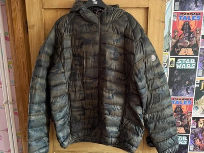 Moncler Puffer Jacket Mens Size 5 Camo - Image 1 of 4
