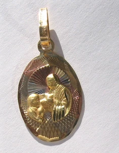 14 K First Communion Oval Medal Yellow White and Rose Gold 2.8 cm Long - Picture 1 of 2