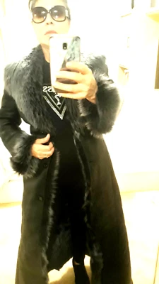 非常温暖 女士 长 SHEARLING FINEST FUR 意大利制造 黑色/银色 尺寸 XS — 第 1/4 张图片