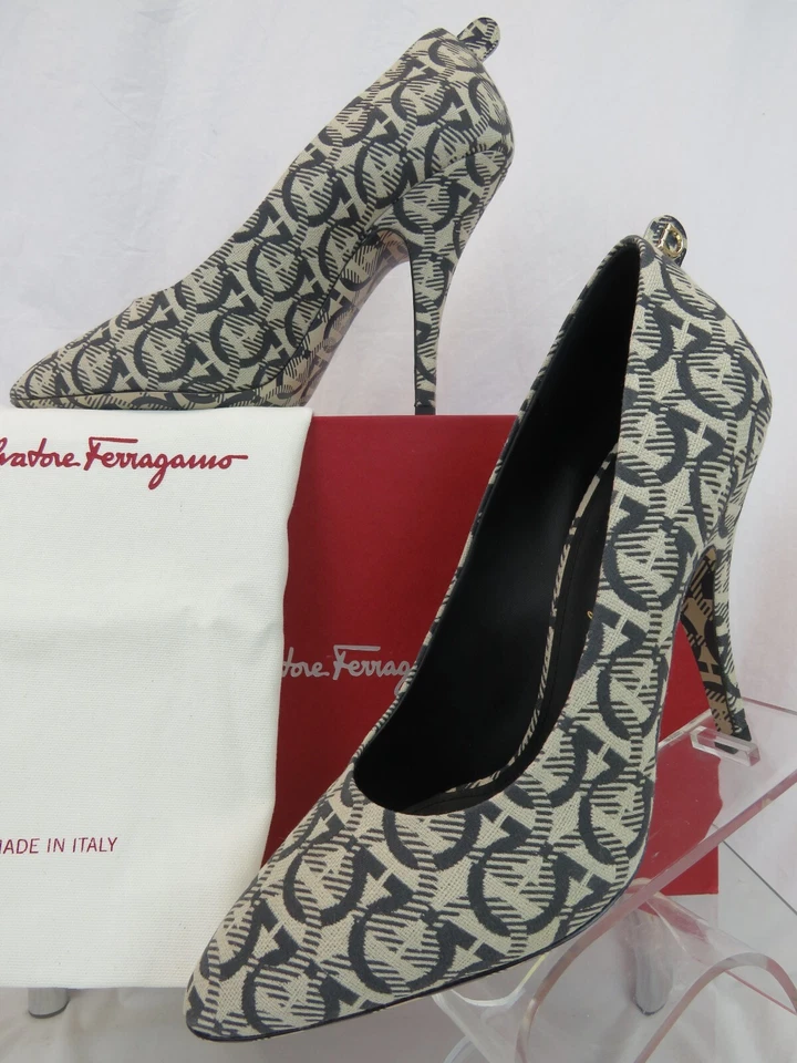 FERRAGAMO JUDY BEIGE BLACK GANCINI BIT LOGO CANVAS CLASSIC PUMPS 7.5 ITALY