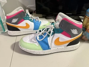 Nike Youth Air Jordan 1 Mid Multicolor Pink FN1190-100 GS Size 6Y Great Shape - Picture 1 of 8
