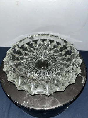 Cenicero Grande de Vidrio Transparente Pesado 4 Reposacos Redondo Circular 7" Diámetro Transparente Foto 1 de 3